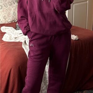 ALO Yoga Burgundy Sweatset!! Included both sweatshirt and sweatpants